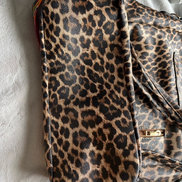 Leopard print Back pack Purse - Picture 7 of 7